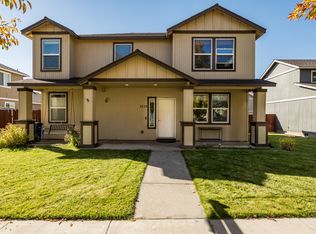 1453 NE 4th St, Redmond, OR 97756