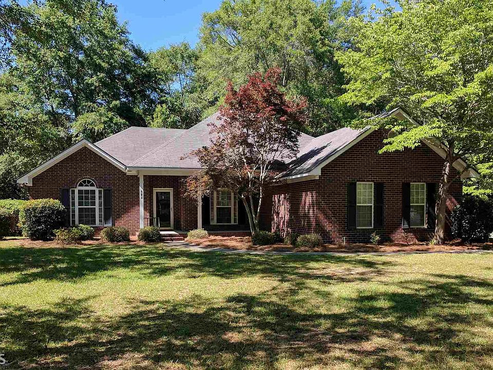 1st image of 215 Mossberg Cir