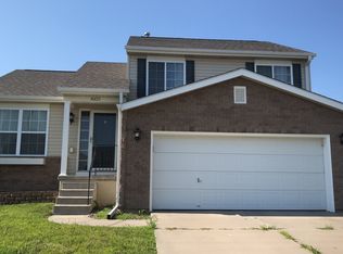 16125 Greenleaf St, Omaha, NE 68136