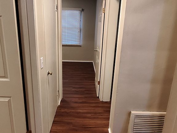 5th image of 5313 Radford Ave