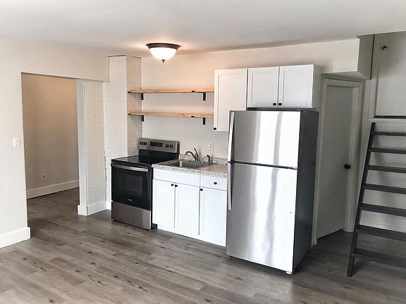 2nd image of 48589 Main St #3