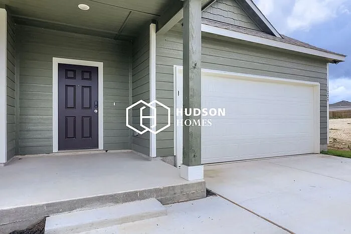 1229 Richards Ranch Rd — Photo 2