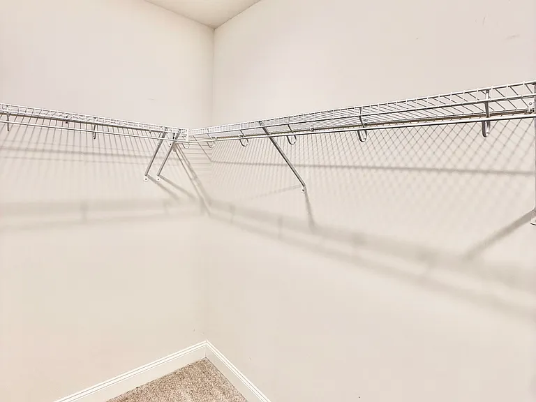 204 Stone River Dr — Photo 14