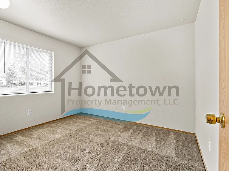 703 N Compton St — Photo 21