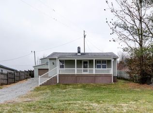 2492 Irvine Rd, Winchester, KY 40391