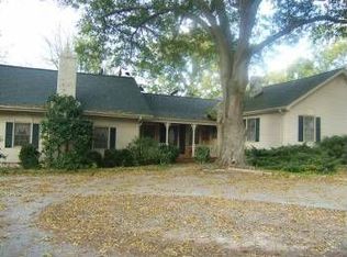 409 Emerald Farm Rd, Greenwood, SC 29646