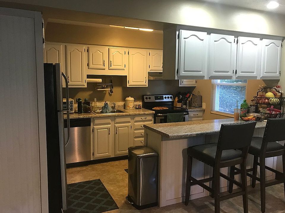 1st image of 2559 Sackett Ave