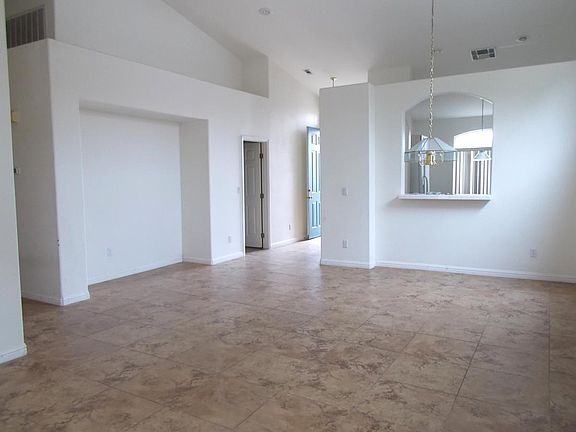 2nd image of 8325 Savitar Ave