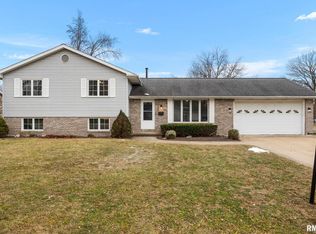 409 Briarbrook Dr, East Peoria, IL