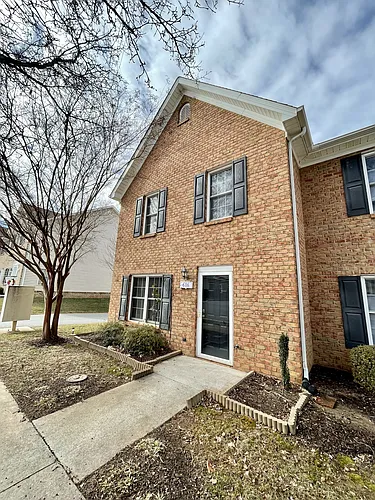 616 Capstone Dr #1 Photo 1