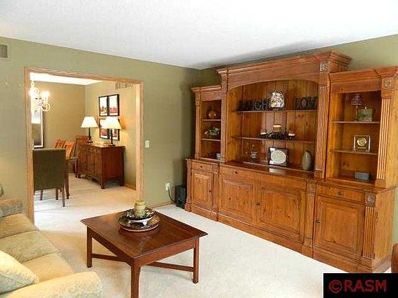 3rd image of 101 Chancery Ln