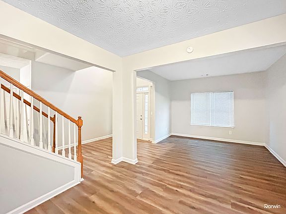 5th image of 6092 Sageview Ct