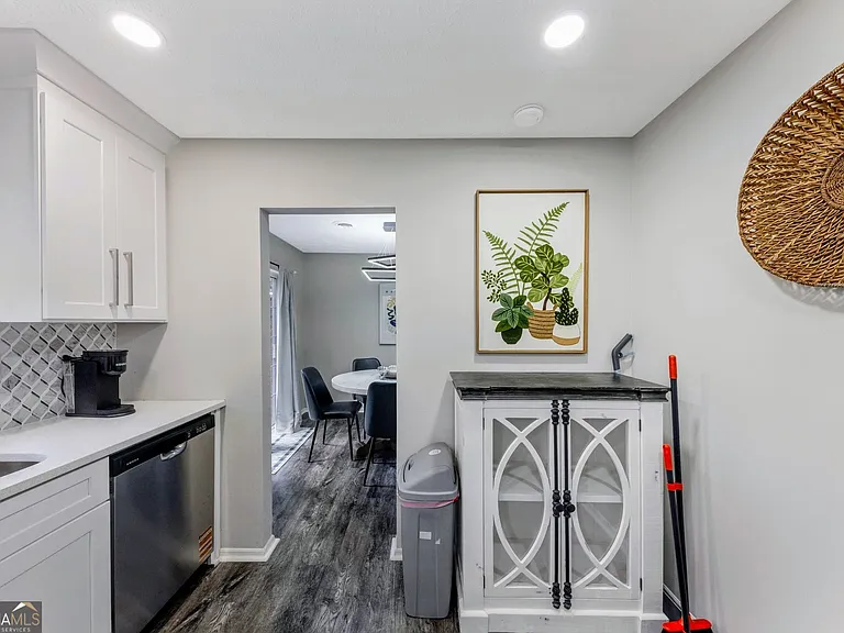3715 Clearwater Dr — Photo 16