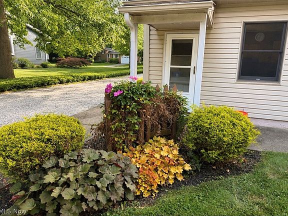 2nd image of 4148 Sherman Rd
