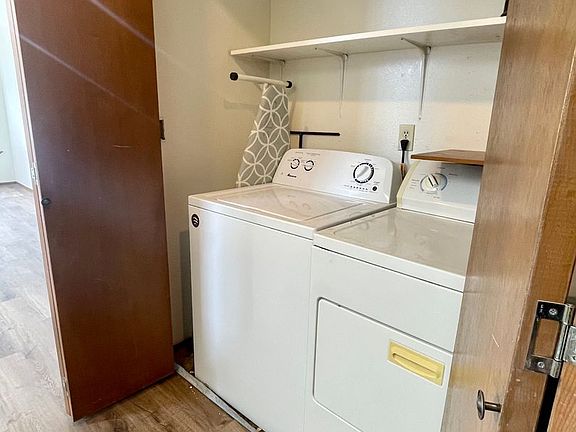 4th image of 5666 Eagle Pkwy #3