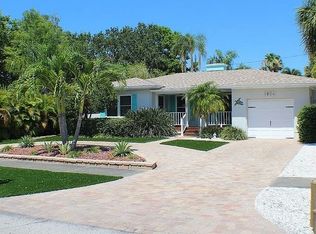 1024 Mandalay Ave, Clearwater, FL 33767