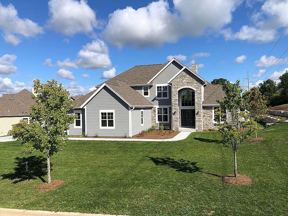 1st image of 566 Birchwood Dr