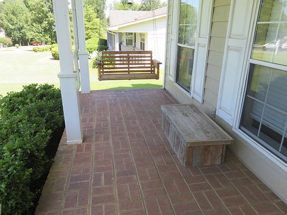4th image of 10 Mockingbird Ln