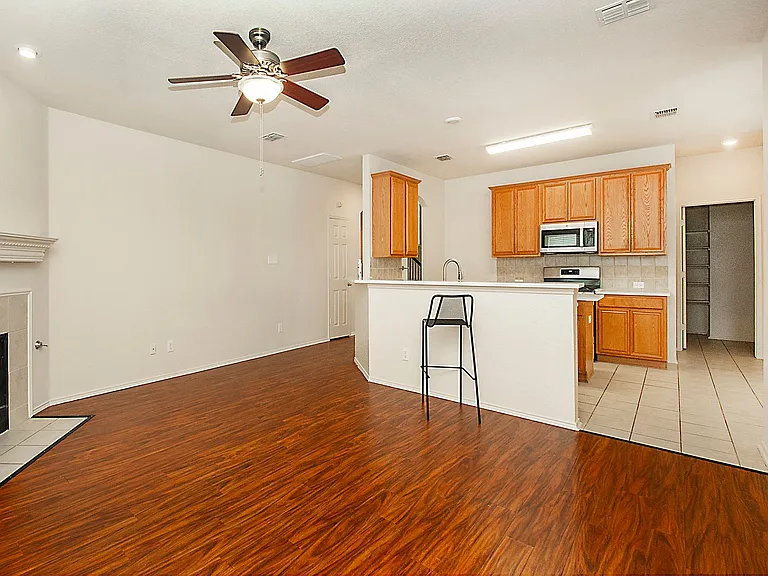 5809 Deer Run Dr — Photo 6