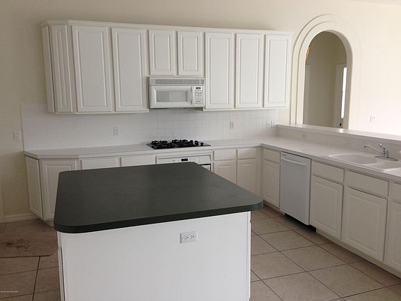 4th image of 5866 Arlington Cir #0