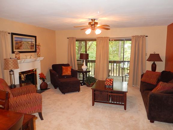 3rd image of 505 Green Mountain Cir APT 38