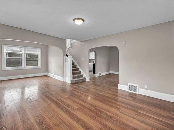 2nd image of 620 Hedden Ave