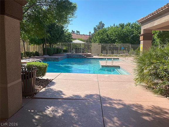 5th image of 5 Alyson Pond Cir
