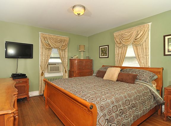 4th image of 231 Tecumseh Ave