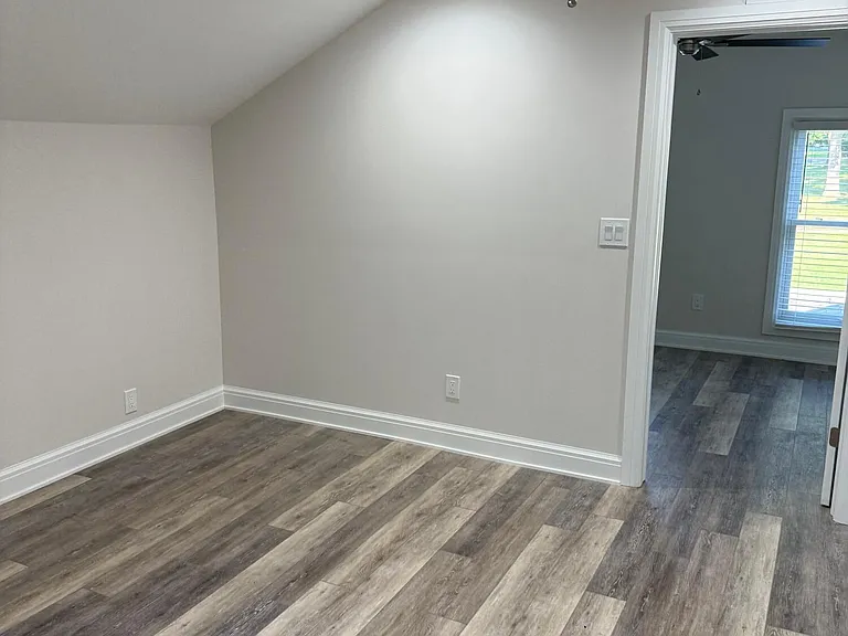 627 N River St #3 — Photo 8