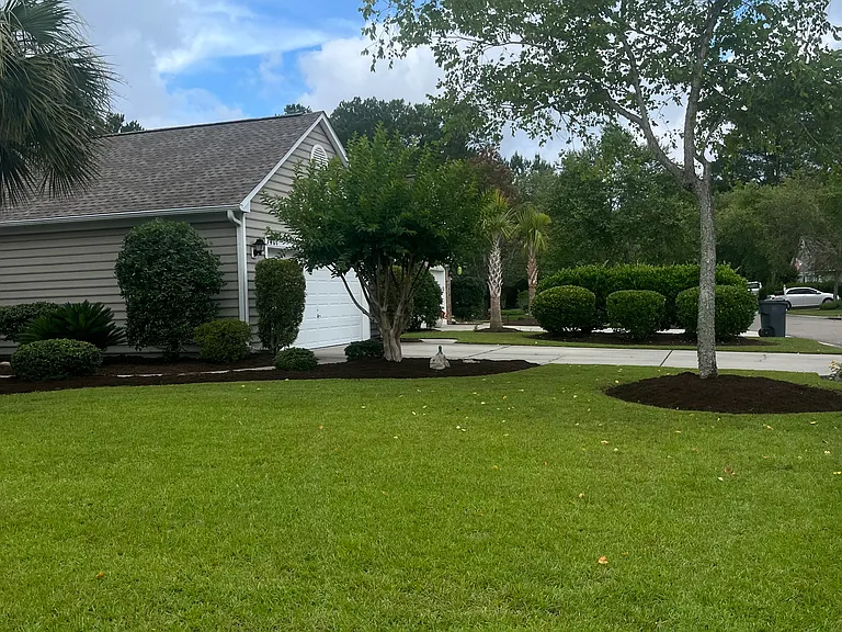 7401 Hermitage Ln — Photo 3