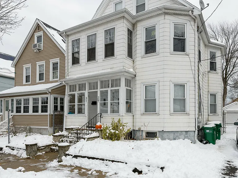 31 Grant Ave — Photo 14