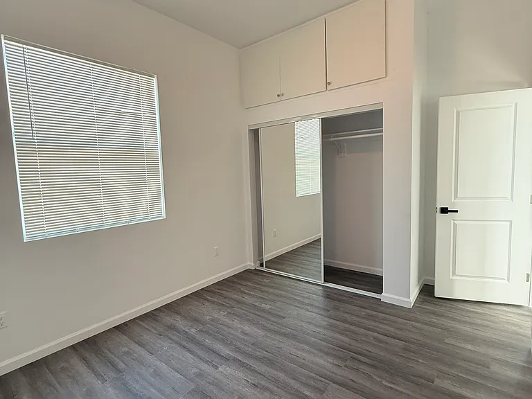 1821 N Ave #1 — Photo 4
