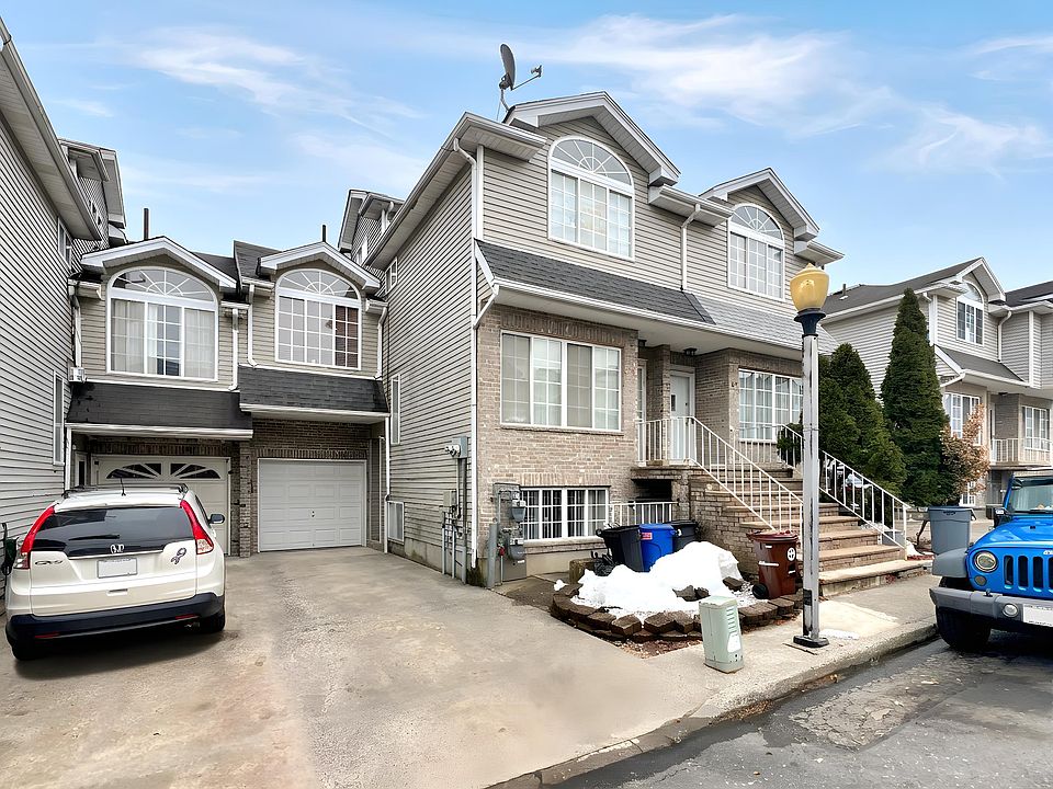 1st image of 49 Latourette Ln #1