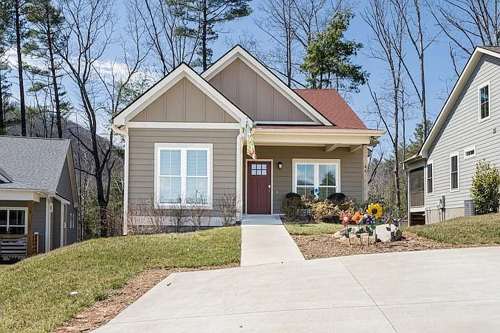 46 Westside Village Rd — Photo 25