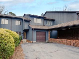 210 College Rd APT 303, Greensboro, NC 27410