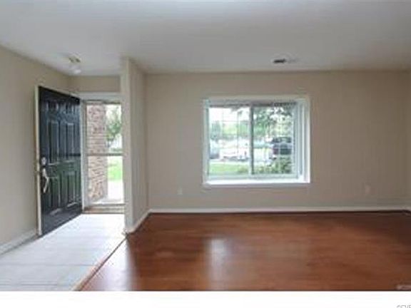 3rd image of 43 Skipwith Green Cir #43