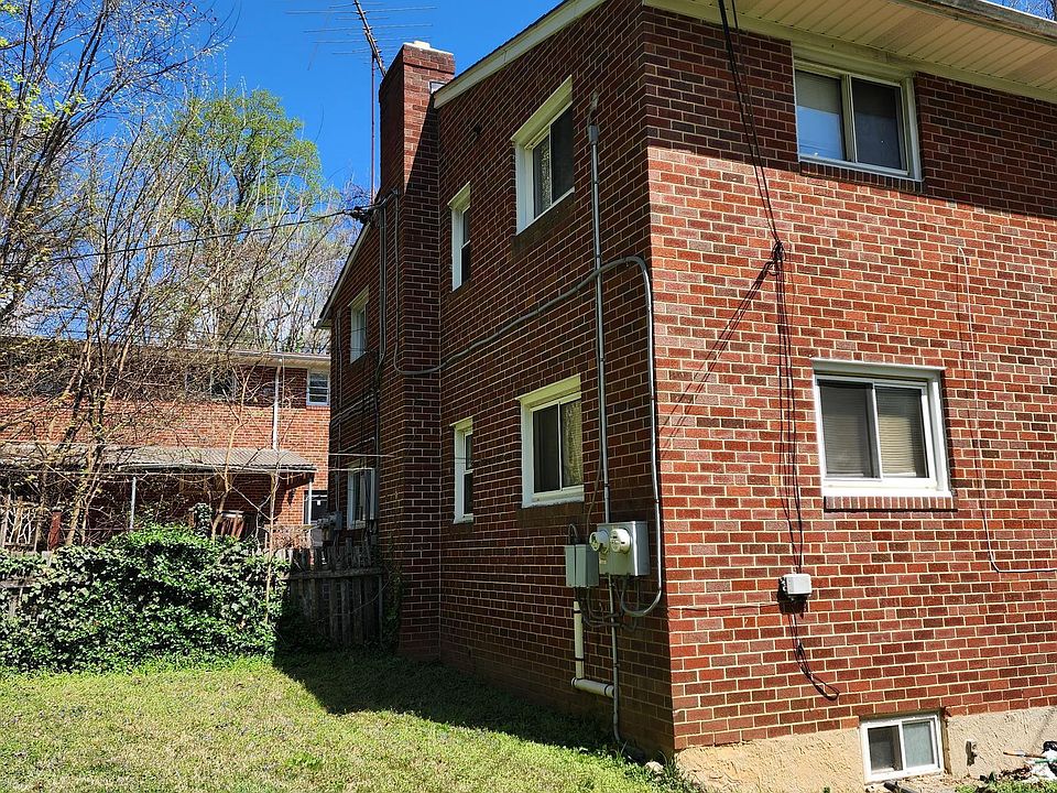 2nd image of 6414 Everall Ave