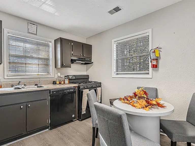 kitchen 03