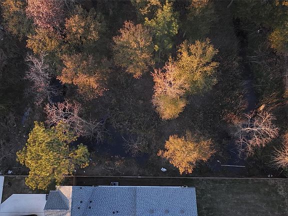 3rd image of 9256 Arvin St