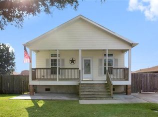 2509 Charles Dr, Chalmette, LA 70043