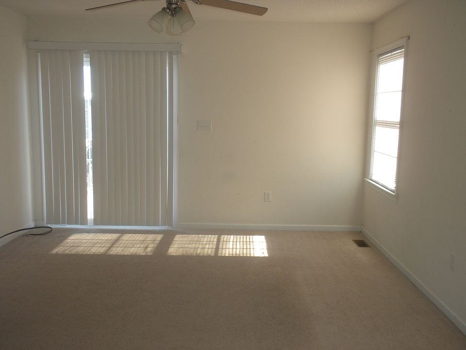 1st image of 713 N 9th Ave