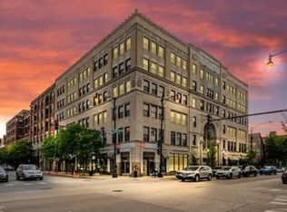 3150 N Sheffield Ave APT 202, Chicago, IL 60657