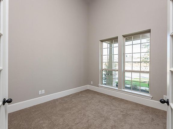5th image of 21227 Lucknow Ln