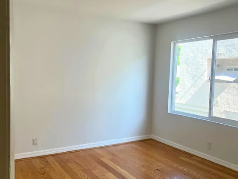 18411 Hatteras St #140 — Photo 7