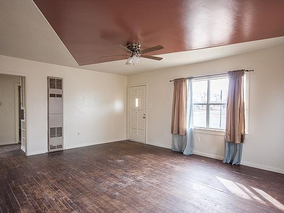 3rd image of 1201 N Prince St