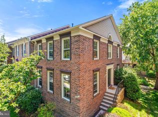 6518 Milva Ln, Springfield, VA 22150