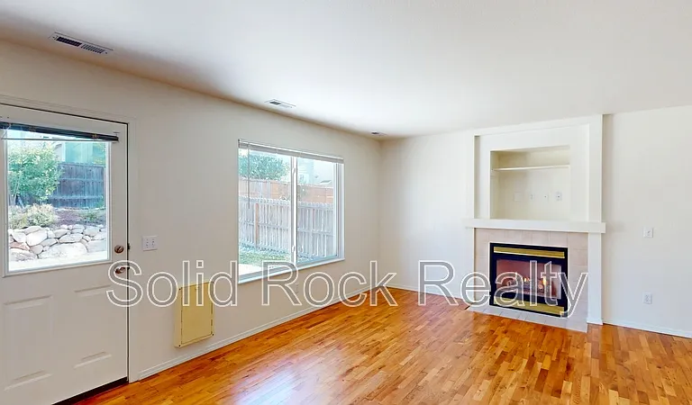 8315 Saint Helena Dr — Photo 6