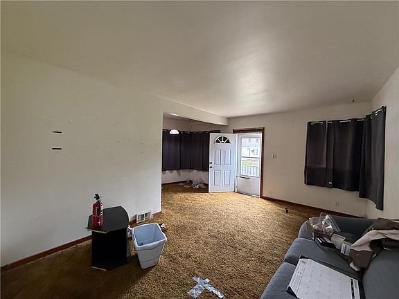 3rd image of 917 5th St
