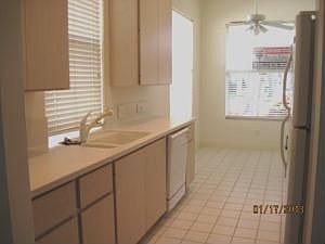 3rd image of 188 NW Bentley Cir