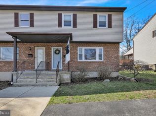 106 Oak Ln, Reading, PA 19606